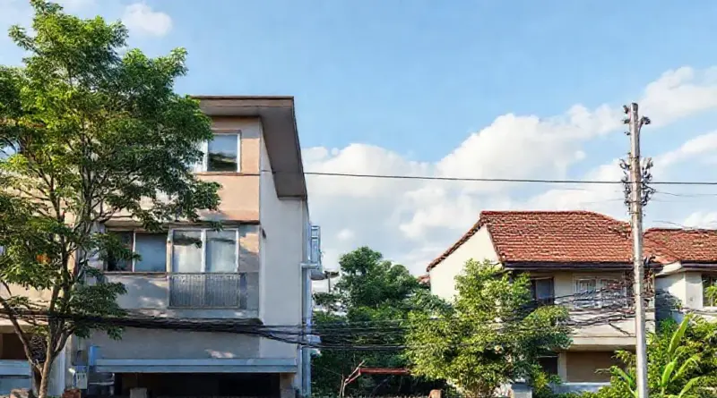 การเลือกทำเลและข้อกฎหมายในเขตคลองสาน — ตรวจสอบโซนที่อยู่อาศัย มาตรฐานอาคาร และขั้นตอนขออนุญาต