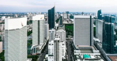 ทำไมคนหาที่เช่าออฟฟิศสำเร็จรูปในบางกอกใหญ่ — เจตนา ผู้เช่าเป้าหมาย ราคาเช่า ระยะสัญญา และบริการที่ควรคาดหวัง
