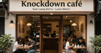 ทำความรู้จักร้านกาแฟน็อคดาวน์ เขตสวนหลวง: ประวัติ ตำนานและบรรยากาศที่ทำให้ต้องมาเช็คอิน